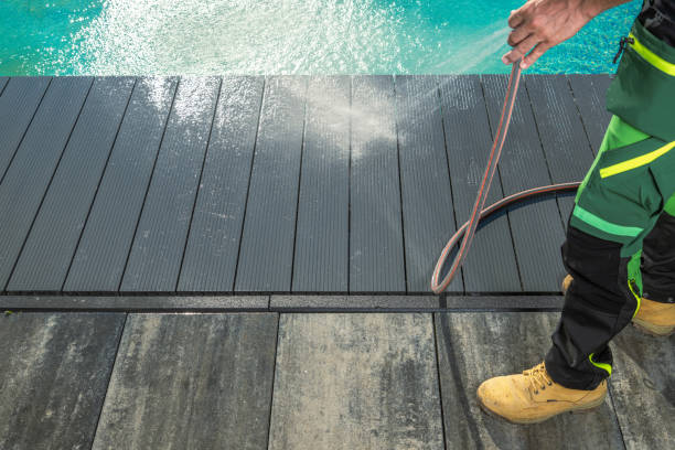 Best Sidewalk Pressure Washing  in Tamiami, FL